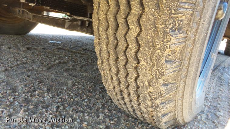 image for item ET9716 1951 International L110 pickup truck