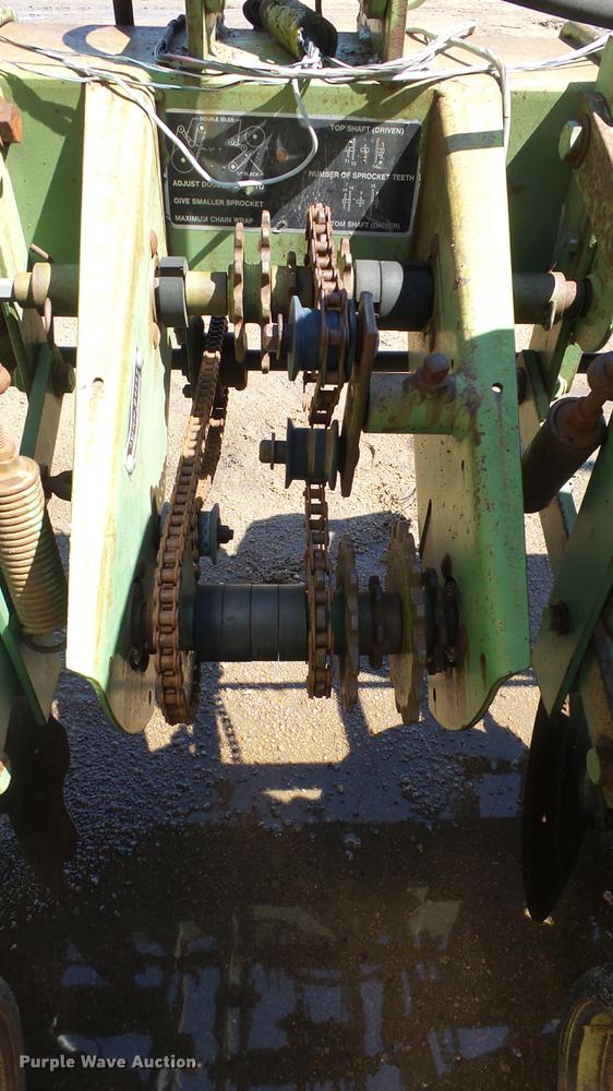 image for item ET9724 John Deere 7100 planter