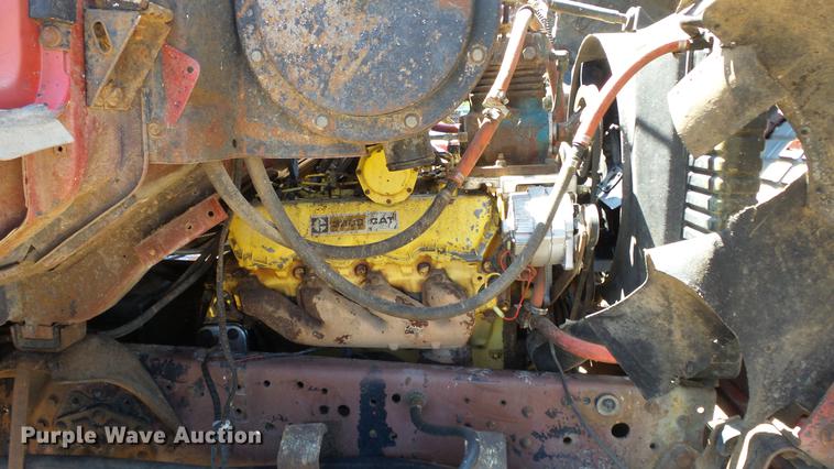 image for item ET9727 1981 Ford 8000 feed mixer truck