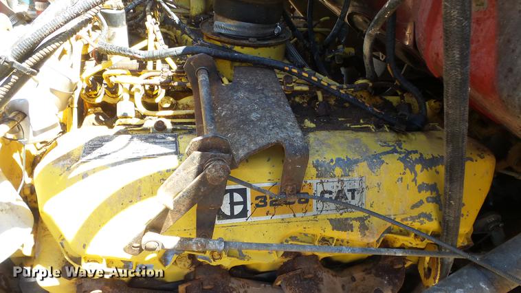 image for item ET9727 1981 Ford 8000 feed mixer truck