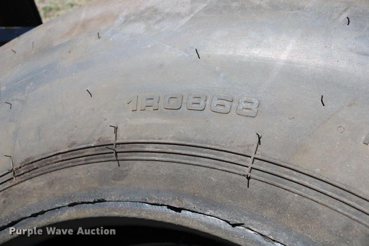 image for item EW9116 (2) Caterpillar tires