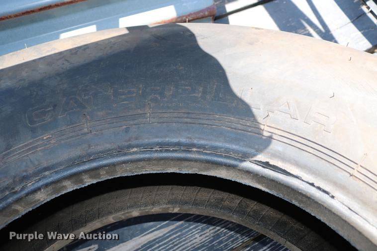 image for item EW9116 (2) Caterpillar tires