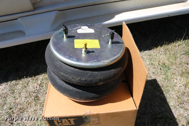 image for item EW9116 (2) Caterpillar tires