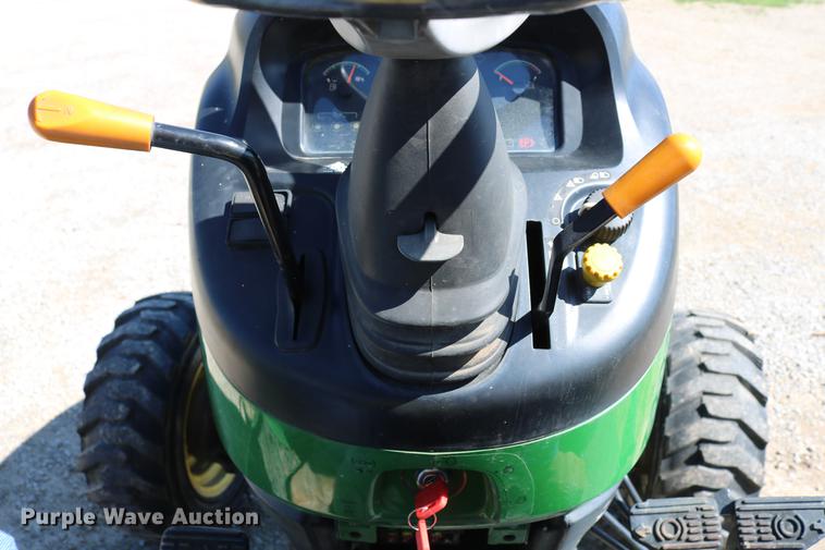 image for item EW9229 2006 John Deere 4520 MFWD tractor