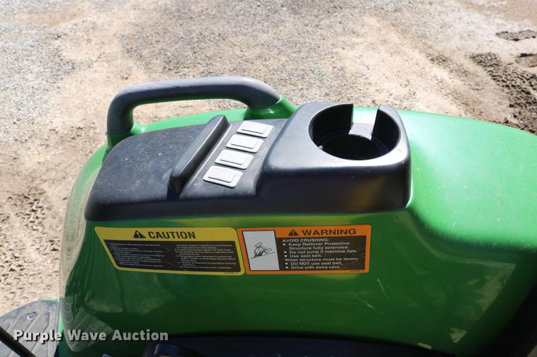 image for item EW9229 2006 John Deere 4520 MFWD tractor
