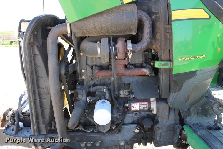 image for item EW9229 2006 John Deere 4520 MFWD tractor