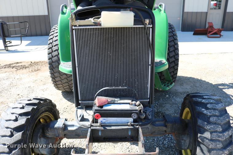 image for item EW9229 2006 John Deere 4520 MFWD tractor