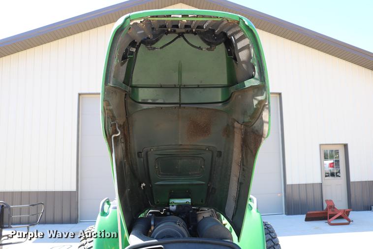 image for item EW9229 2006 John Deere 4520 MFWD tractor