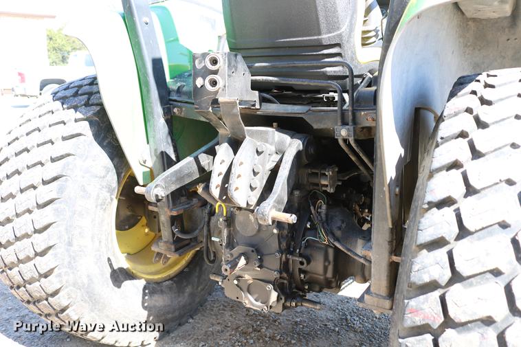 image for item EW9229 2006 John Deere 4520 MFWD tractor