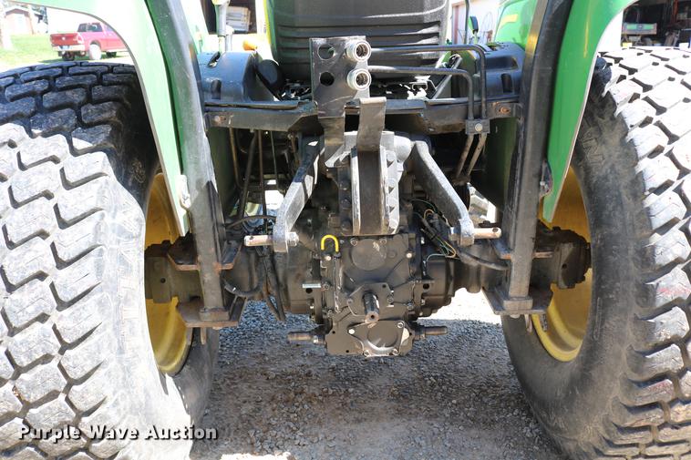 image for item EW9229 2006 John Deere 4520 MFWD tractor