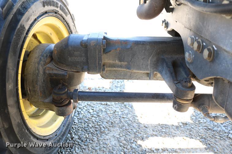 image for item EW9229 2006 John Deere 4520 MFWD tractor