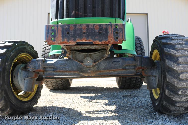 image for item EW9229 2006 John Deere 4520 MFWD tractor