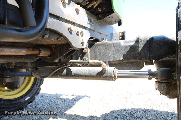 image for item EW9229 2006 John Deere 4520 MFWD tractor