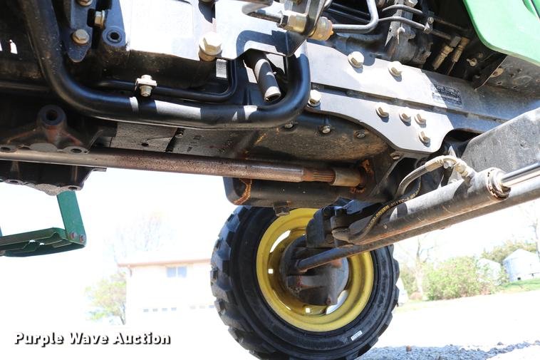 image for item EW9229 2006 John Deere 4520 MFWD tractor