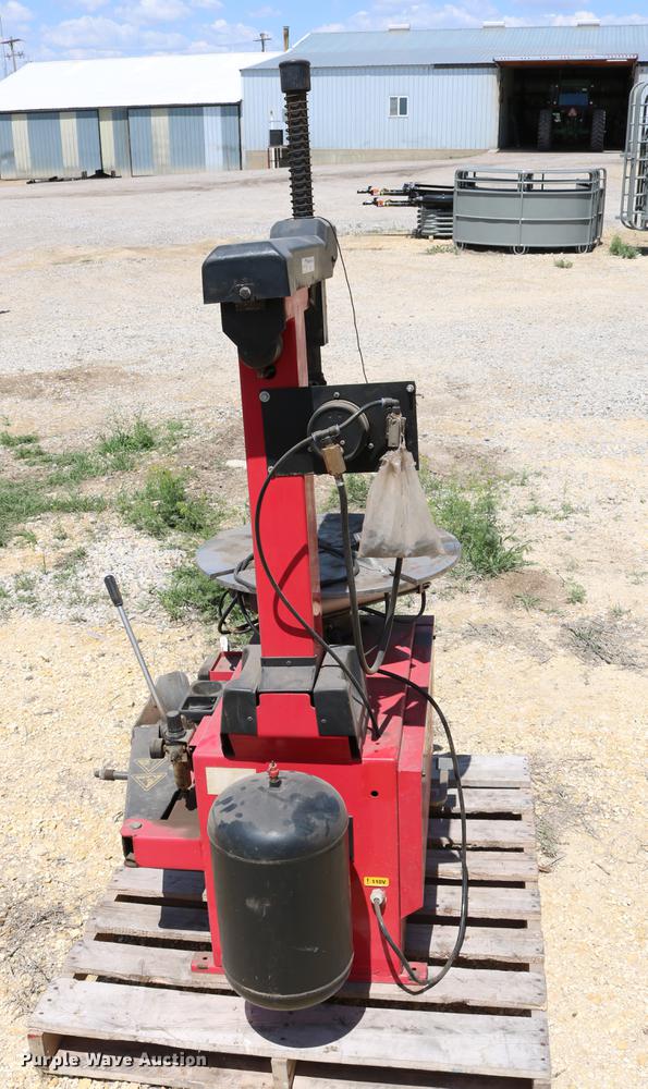 image for item EW9232 2005 Nation C233BIT rim clamp tire machine