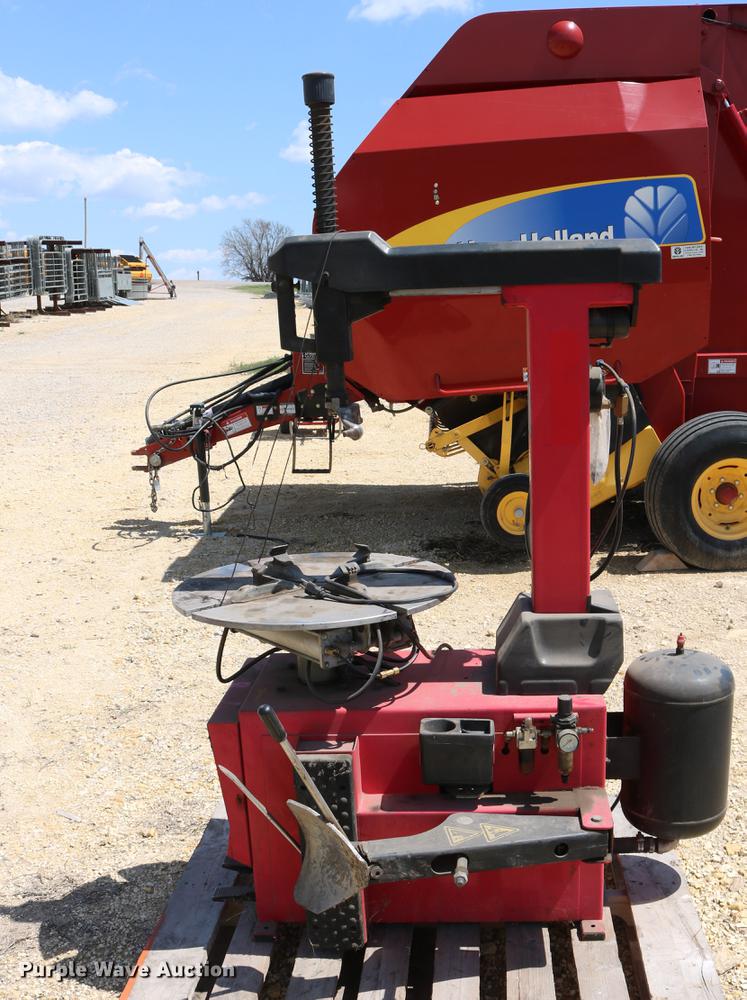 image for item EW9232 2005 Nation C233BIT rim clamp tire machine