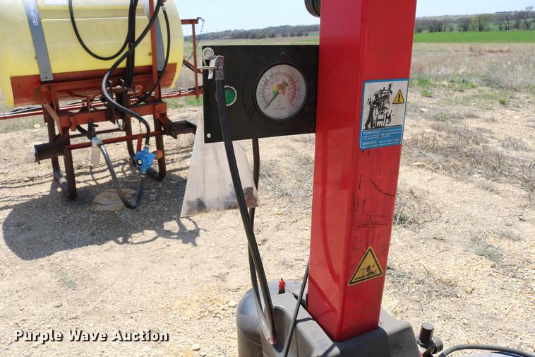 image for item EW9232 2005 Nation C233BIT rim clamp tire machine