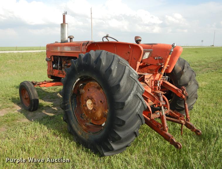 image for item J5552 1967 Allis Chalmers D17 Series IV tractor