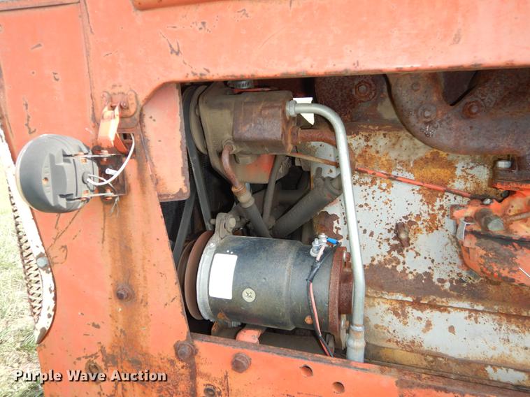 image for item J5552 1967 Allis Chalmers D17 Series IV tractor