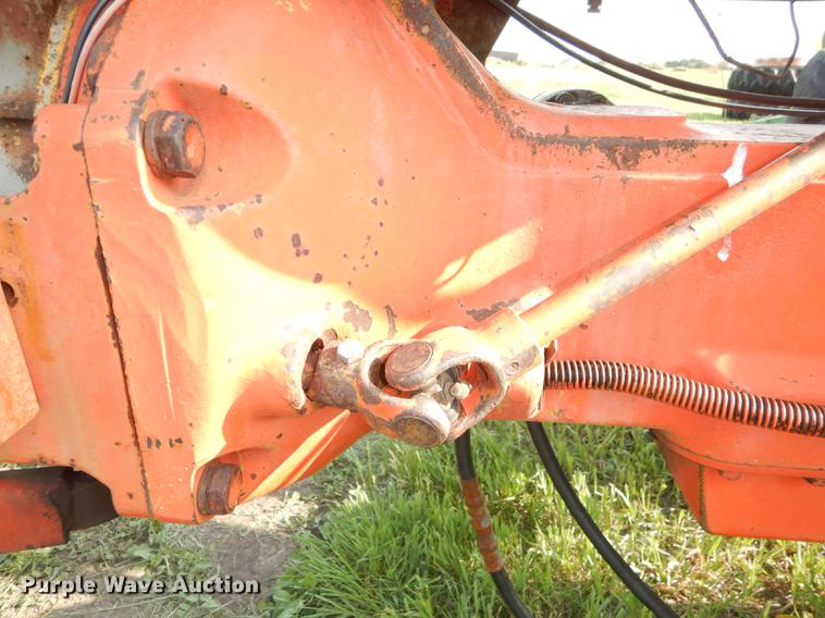 image for item J5552 1967 Allis Chalmers D17 Series IV tractor