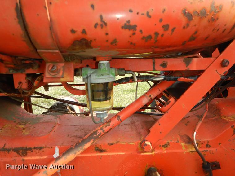 image for item J5552 1967 Allis Chalmers D17 Series IV tractor