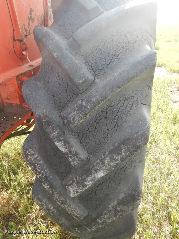 image for item J5552 1967 Allis Chalmers D17 Series IV tractor