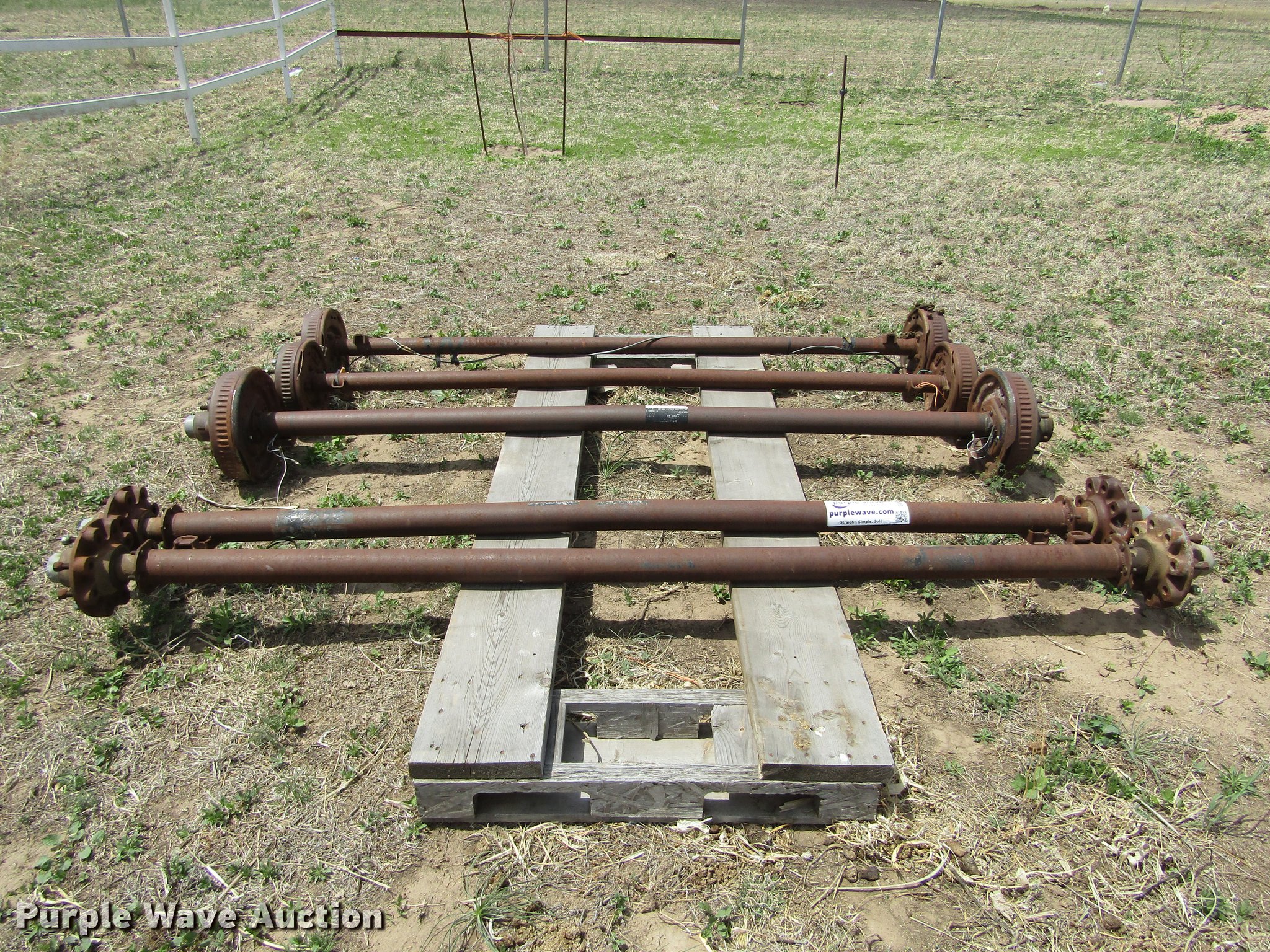 Trailer house axles in Dodge City, KS Item DE6791 sold Purple Wave