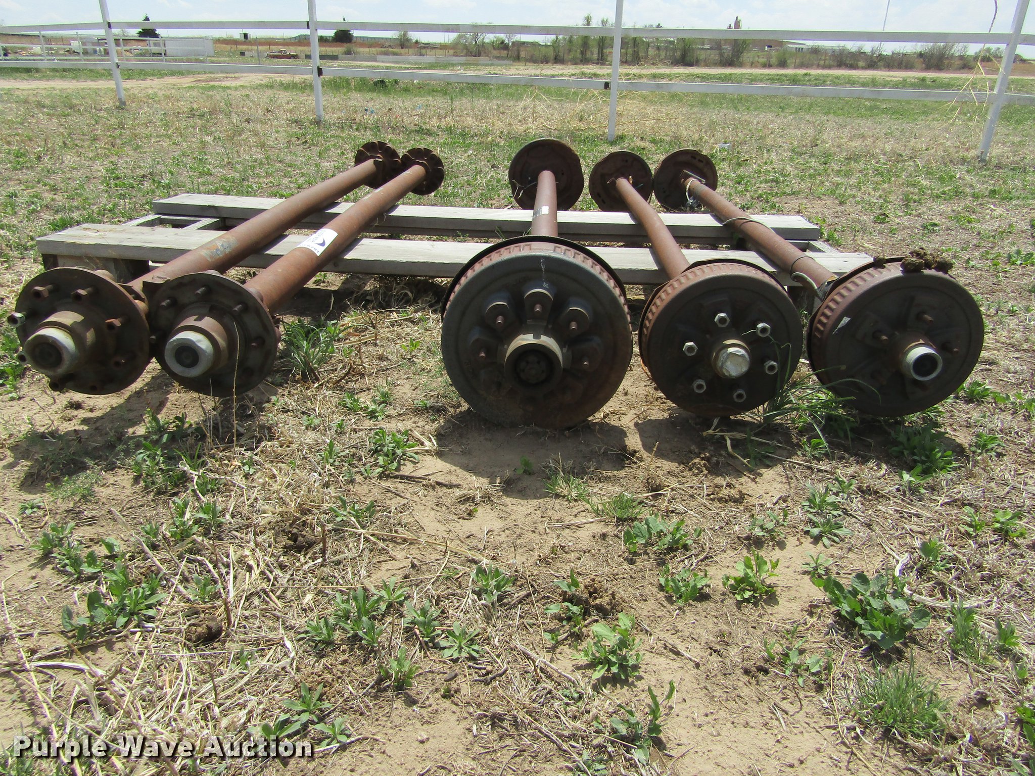 Trailer house axles in Dodge City, KS Item DE6791 sold Purple Wave