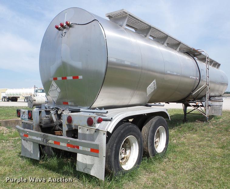 image for item BI9554 1981 Kari Kool CKT tank trailer