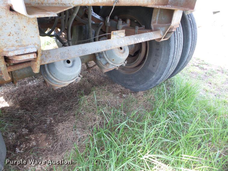 image for item BI9554 1981 Kari Kool CKT tank trailer