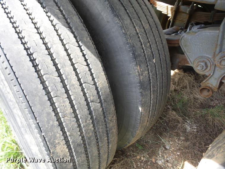 image for item BI9554 1981 Kari Kool CKT tank trailer