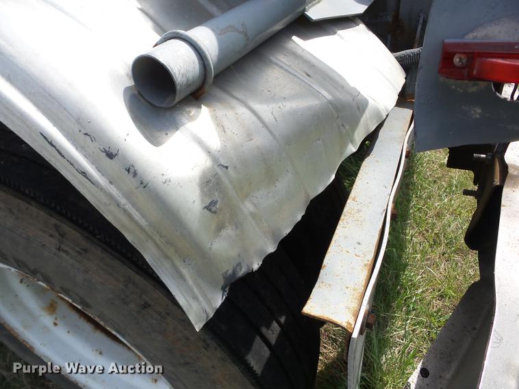 image for item BI9554 1981 Kari Kool CKT tank trailer