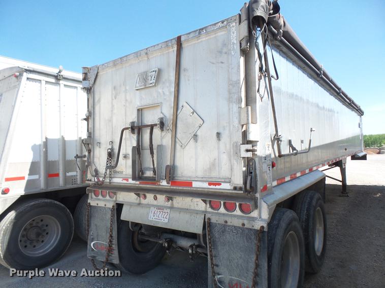 image for item DB6146 2008 East end dump trailer