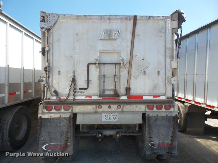 image for item DB6146 2008 East end dump trailer