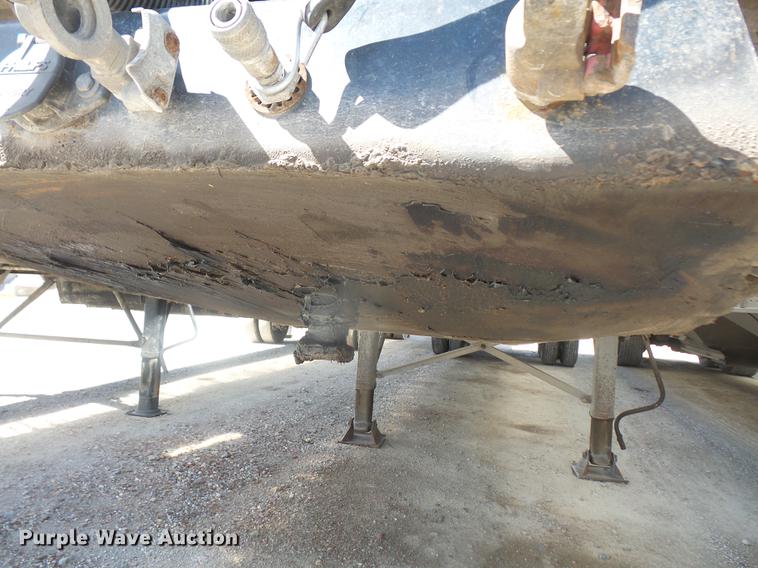 image for item DB6146 2008 East end dump trailer