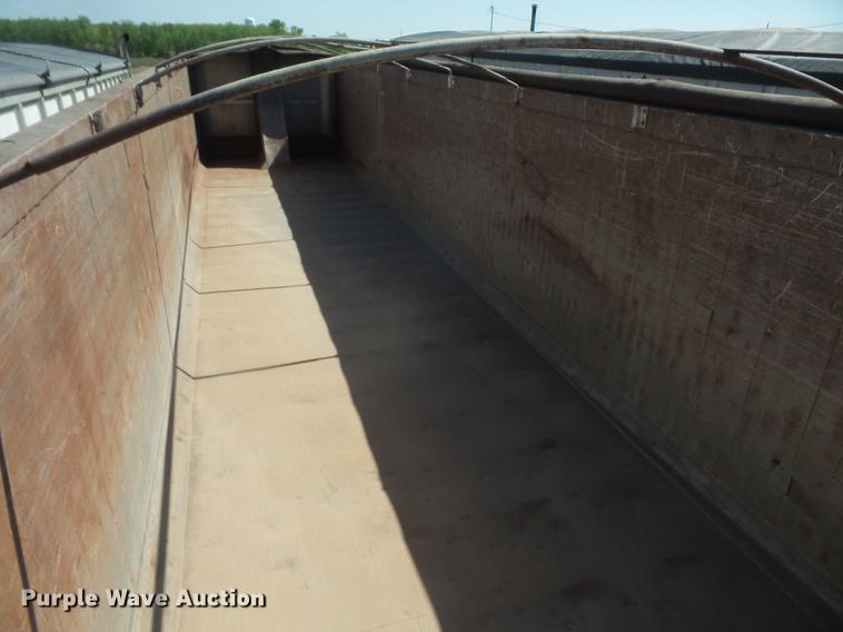 image for item DB6146 2008 East end dump trailer