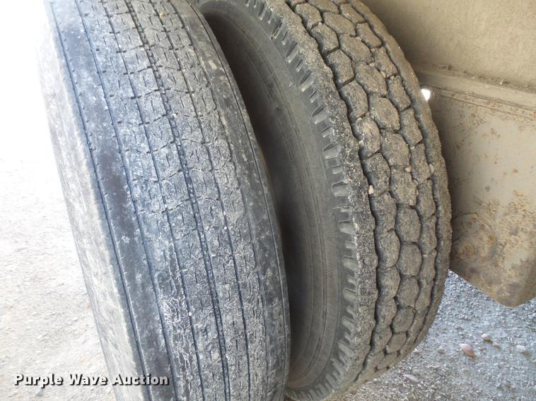 image for item DB6146 2008 East end dump trailer