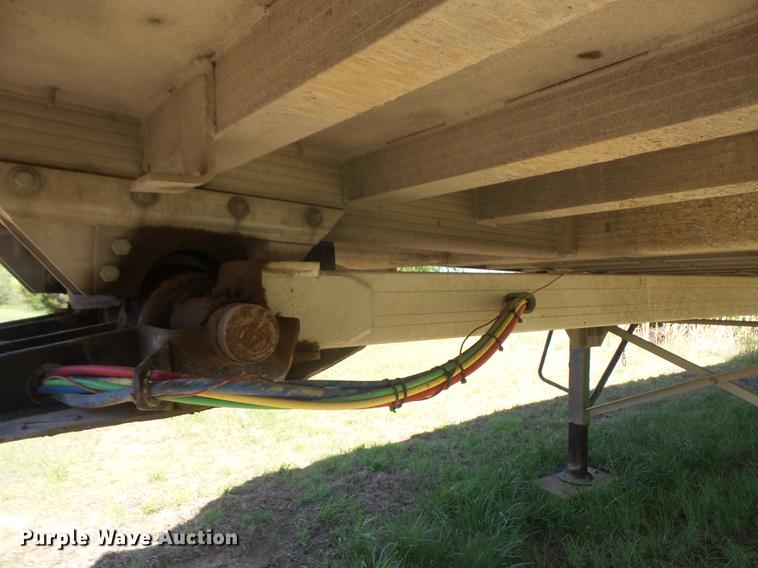 image for item DB6159 2002 East end dump trailer