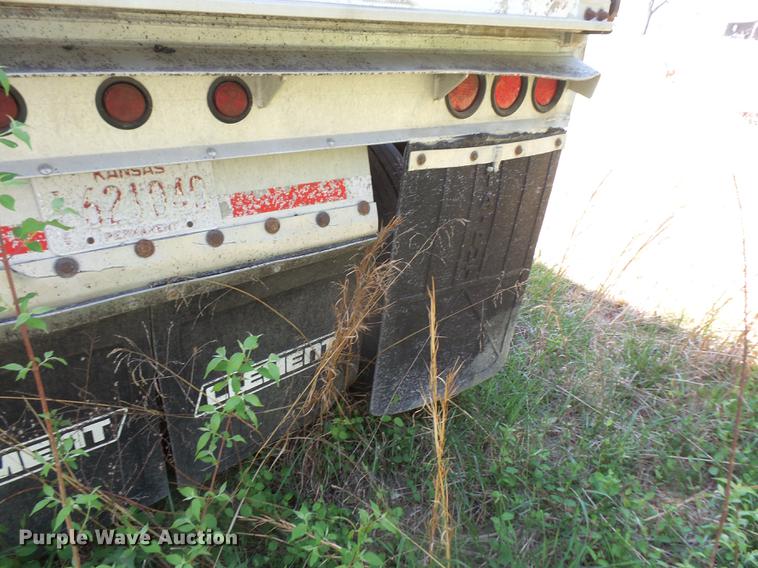 image for item DB6159 2002 East end dump trailer