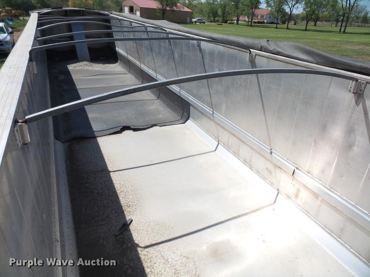 image for item DB6159 2002 East end dump trailer