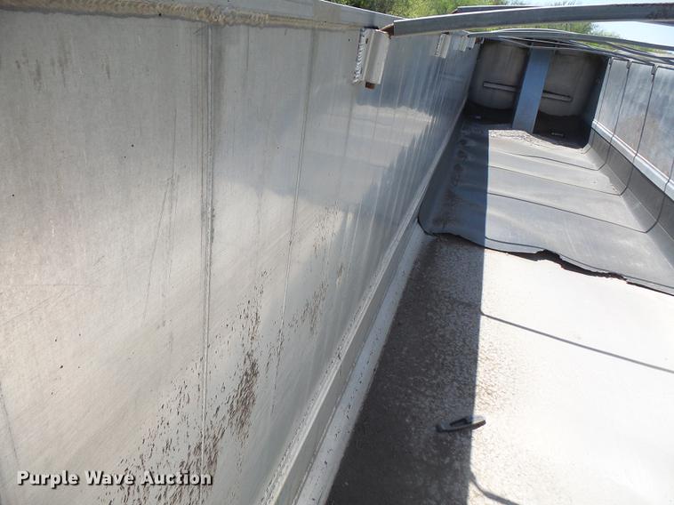 image for item DB6159 2002 East end dump trailer