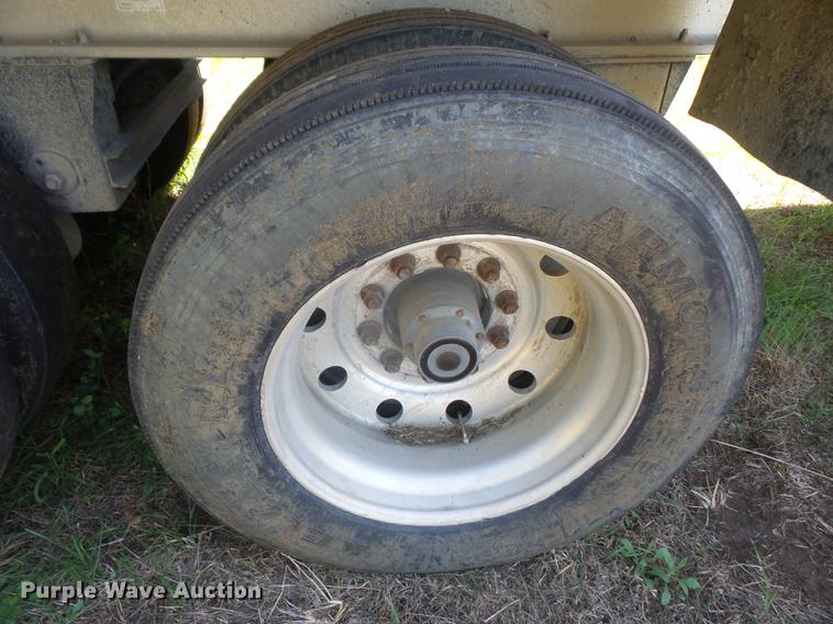 image for item DB6159 2002 East end dump trailer