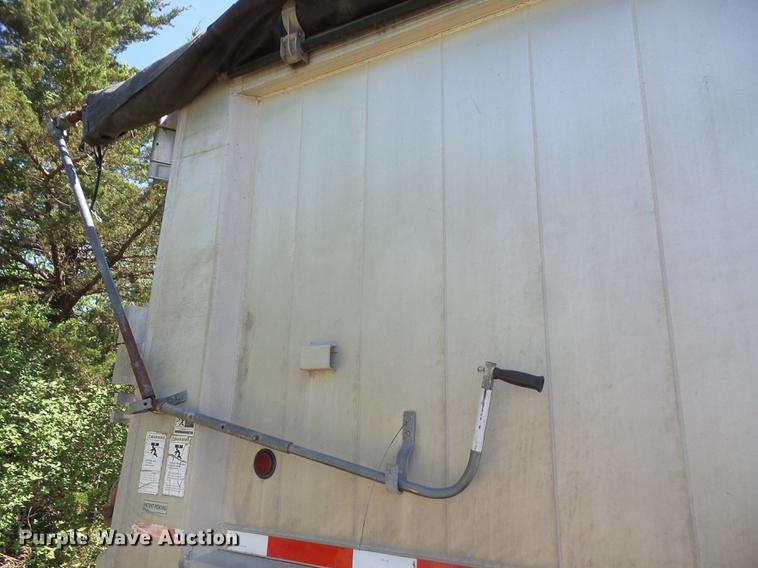 image for item DB6159 2002 East end dump trailer