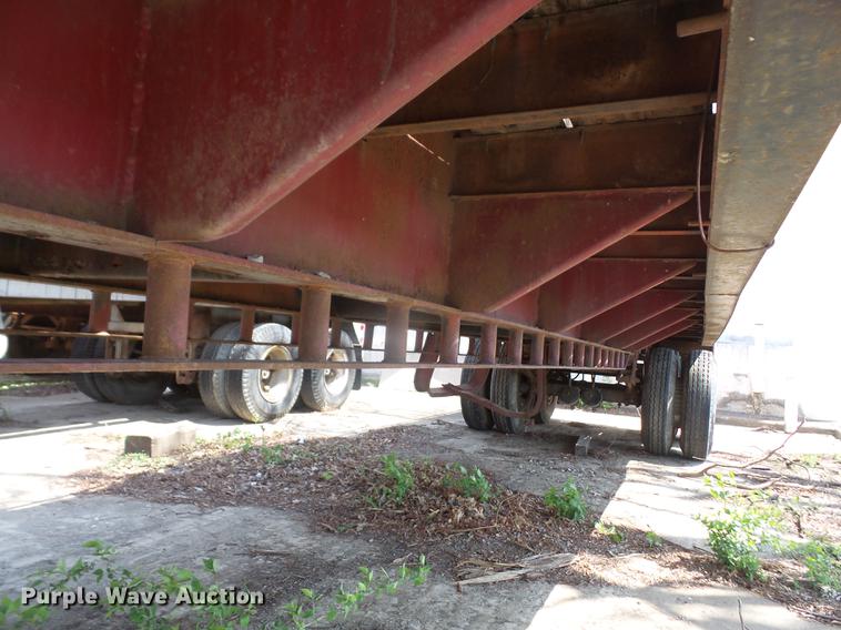 image for item DB6177 1983 SPC flatbed trailer
