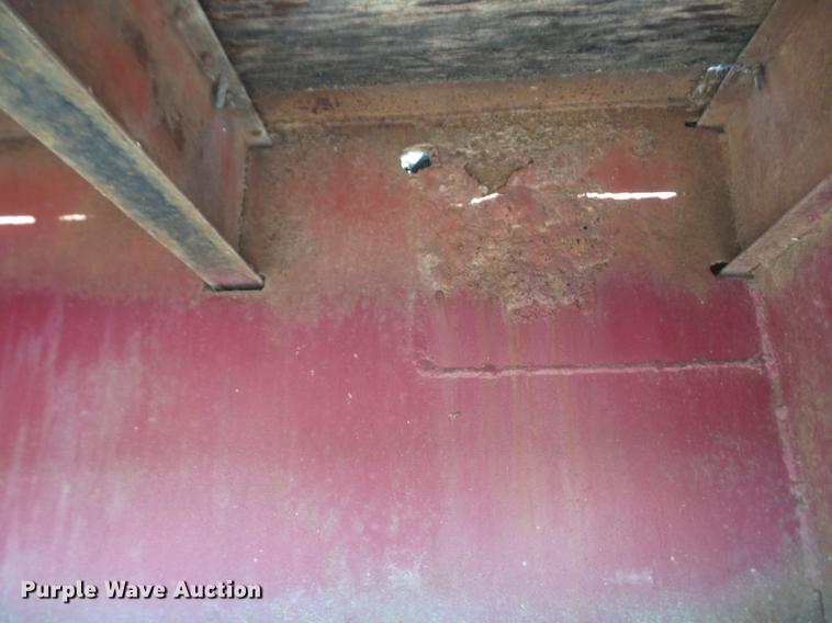 image for item DB6177 1983 SPC flatbed trailer