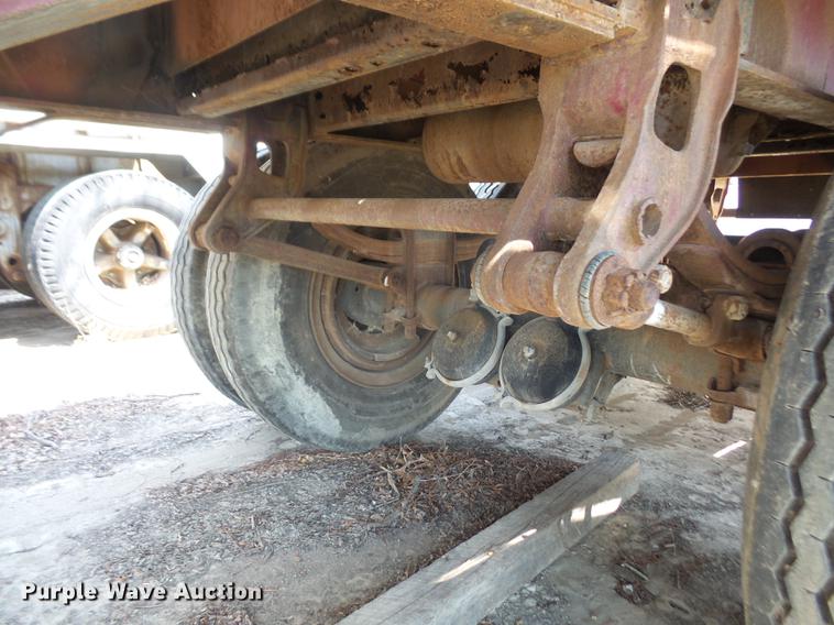 image for item DB6177 1983 SPC flatbed trailer