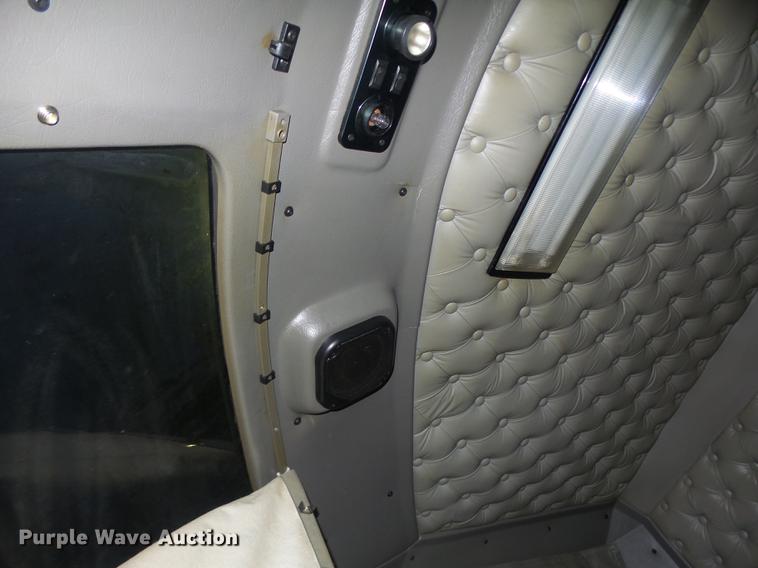 image for item DB9818 2005 Kenworth W900 semi truck