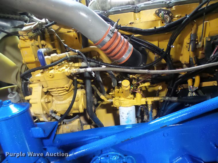 image for item DB9818 2005 Kenworth W900 semi truck