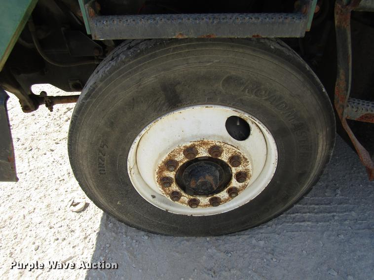 image for item DC7908 1998 Ottawa Commando 50S yard truck