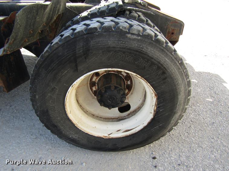 image for item DC7908 1998 Ottawa Commando 50S yard truck